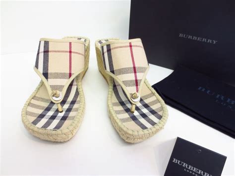 burberry thongs